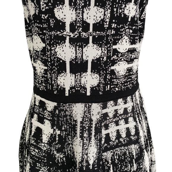 Carmen Marc Valvo Stretch Knit
Sweater Midi Dress Black White Print Medium - Picture 4 of 15